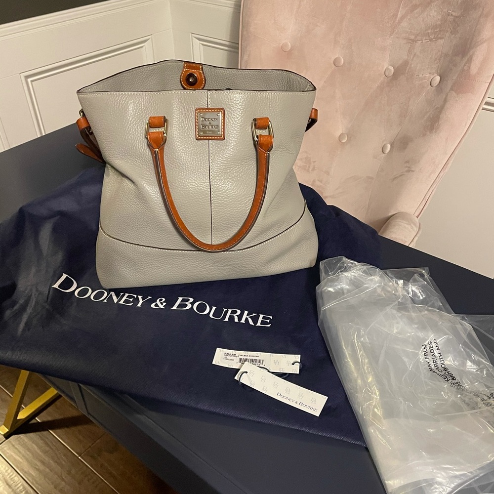Dooney and Bourke Handbag